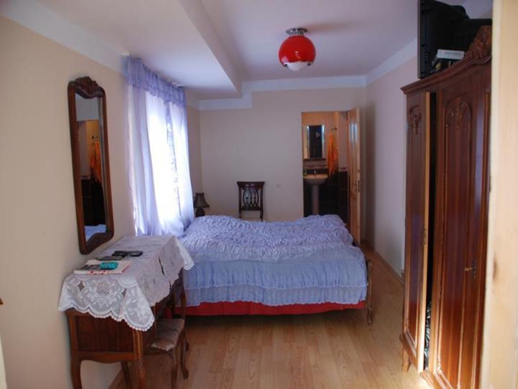 Dodo Japaridze Guesthouse Mestia Quarto foto